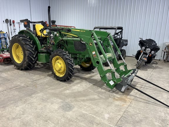 2022 John Deere 5075E Equipment Image0