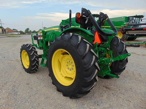 Image of John Deere 5075E equipment image 1