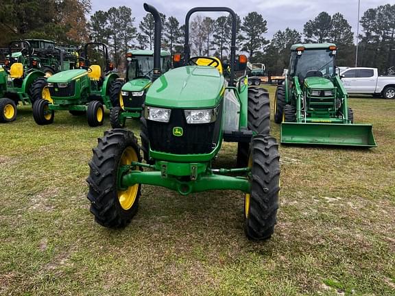 Image of John Deere 5075E equipment image 4