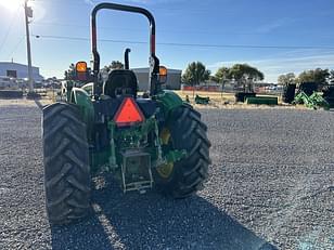 Main image John Deere 5075E 4