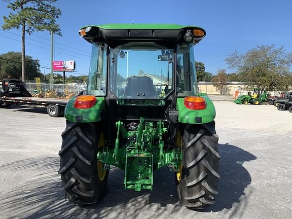 Image of John Deere 5075E equipment image 2