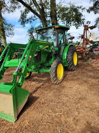 Main image John Deere 5075E