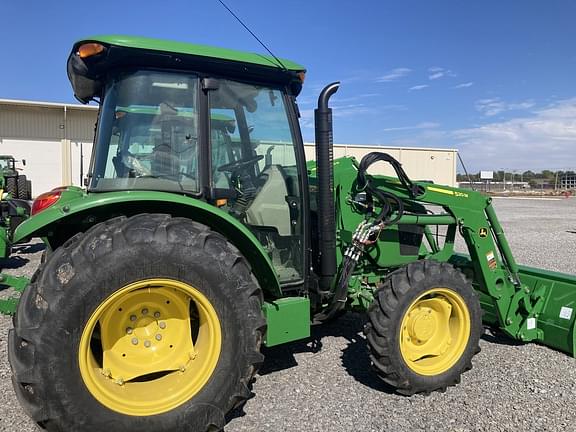 Image of John Deere 5075E equipment image 4