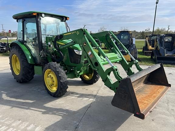 Image of John Deere 5075E equipment image 4