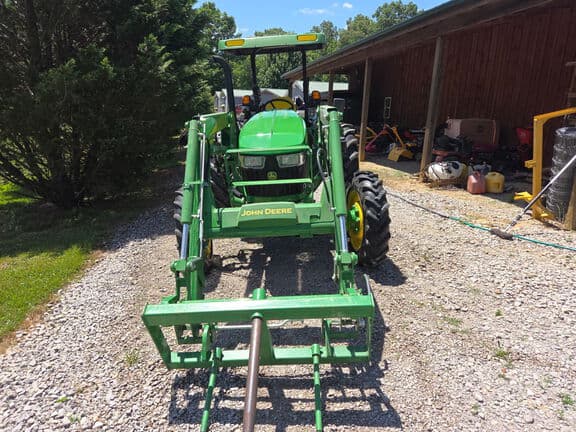 Image of John Deere 5075E equipment image 3