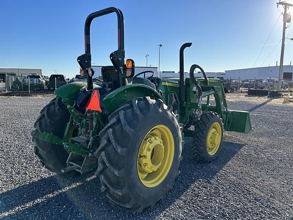 Image of John Deere 5075E equipment image 4