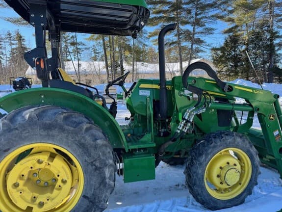 Image of John Deere 5075E equipment image 4
