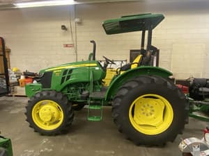 2022 John Deere 5075E Image