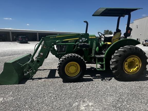 Image of John Deere 5075E equipment image 2