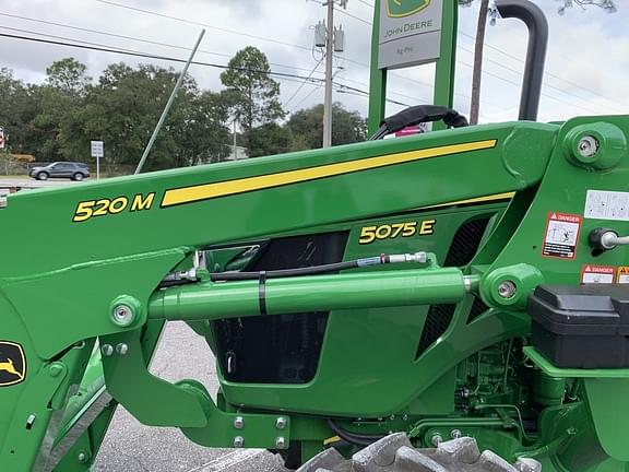 Image of John Deere 5075E equipment image 4