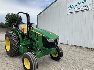 Main image John Deere 5075E 4