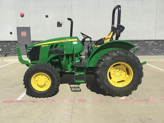 Image of John Deere 5075E Primary image