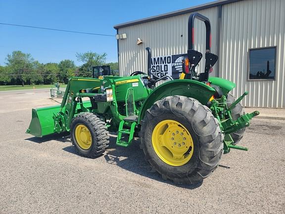 Image of John Deere 5075E equipment image 1