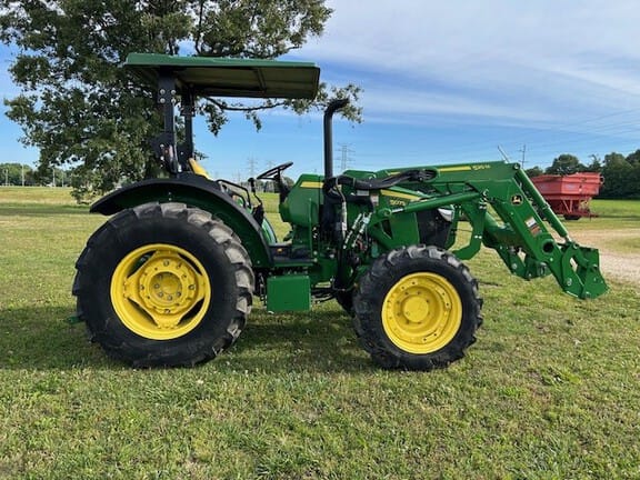 2022 John Deere 5075E Equipment Image0