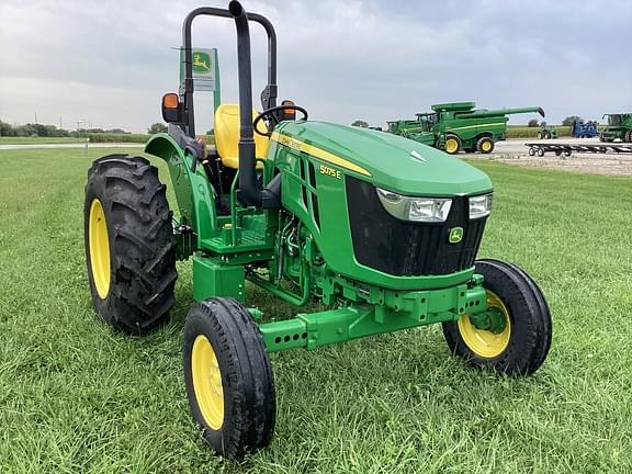 Image of John Deere 5075E equipment image 2