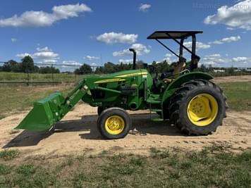 Main image John Deere 5075E