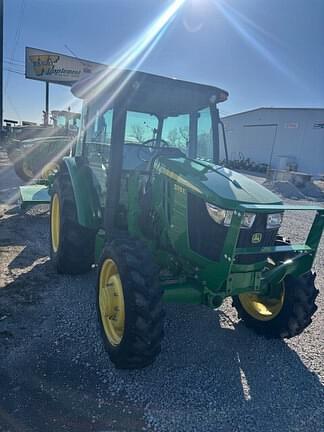 Image of John Deere 5075E equipment image 1