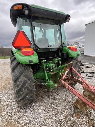 Image of John Deere 5075E equipment image 3