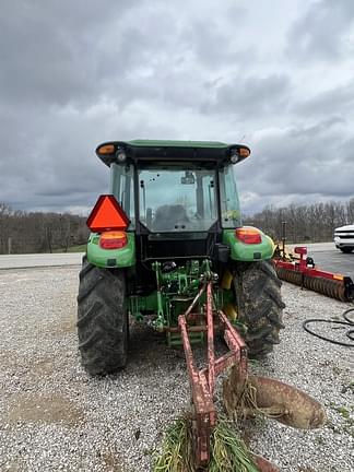 Image of John Deere 5075E equipment image 4