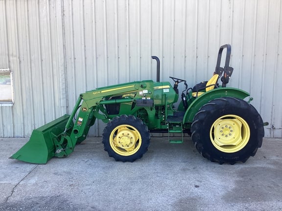 2022 John Deere 5075E Equipment Image0