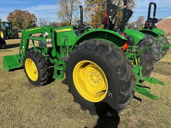 Image of John Deere 5075E equipment image 3