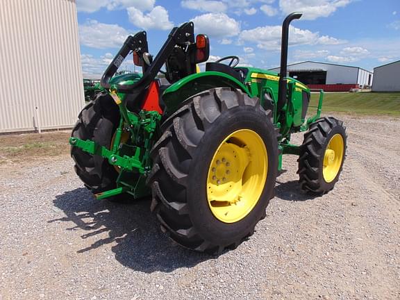 Image of John Deere 5075E equipment image 4