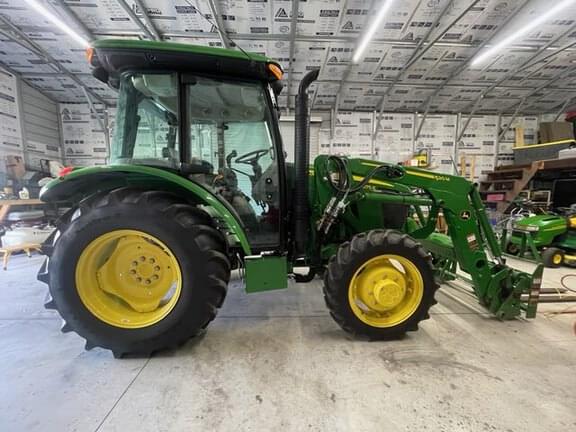 Image of John Deere 5075E equipment image 4