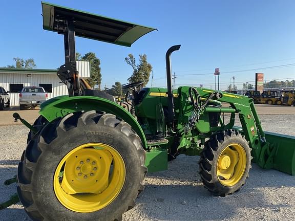 Image of John Deere 5075E equipment image 3