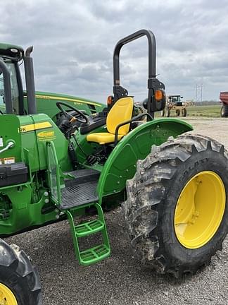 Image of John Deere 5075E equipment image 1