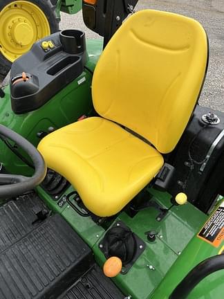 Image of John Deere 5075E equipment image 3