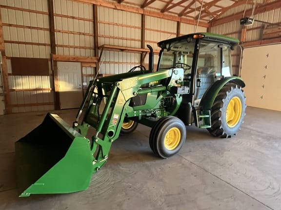 Main image John Deere 5075E