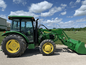 2022 John Deere 5075E Image