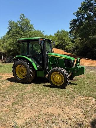 Image of John Deere 5075E equipment image 2