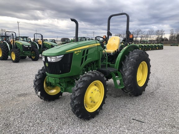Main image John Deere 5075E