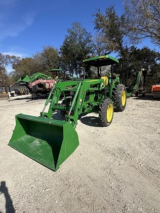 Image of John Deere 5075E equipment image 4