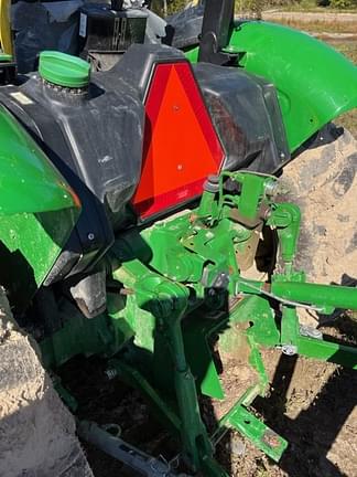 Image of John Deere 5075E equipment image 1