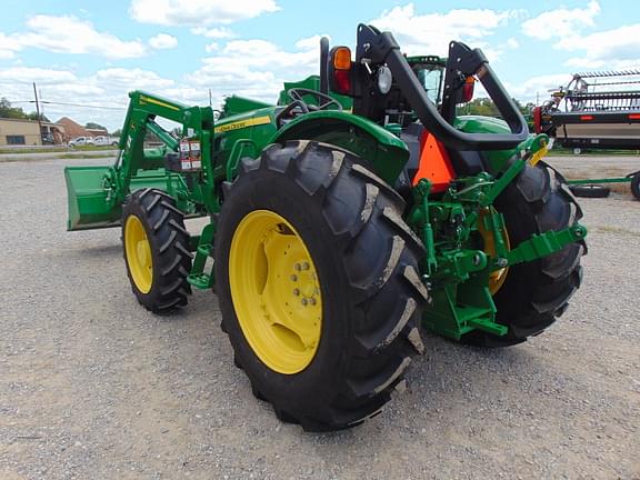 Image of John Deere 5075E equipment image 1