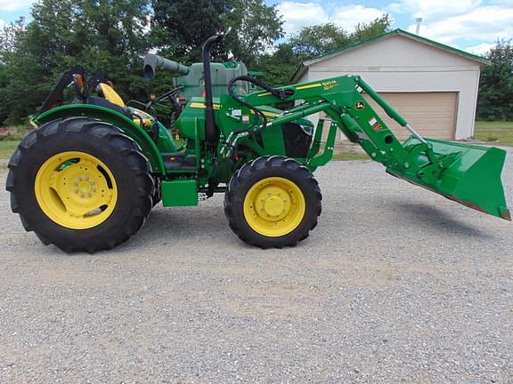 Image of John Deere 5075E equipment image 3