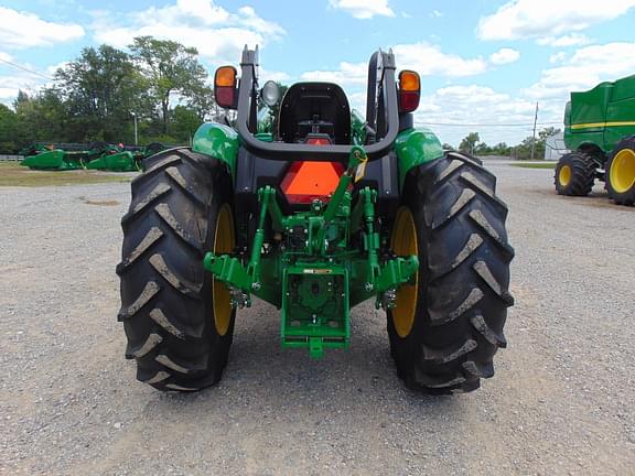 Image of John Deere 5075E equipment image 4