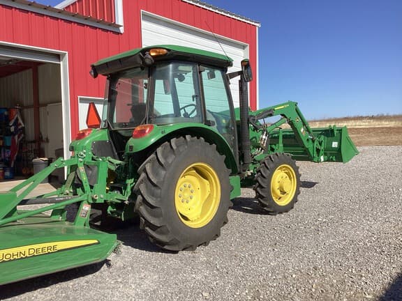 Image of John Deere 5075E equipment image 4