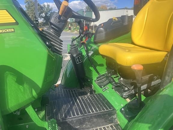 Image of John Deere 5075E equipment image 3