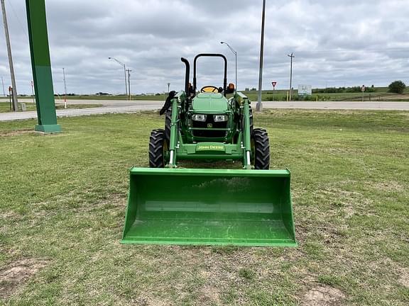 Image of John Deere 5075E equipment image 1