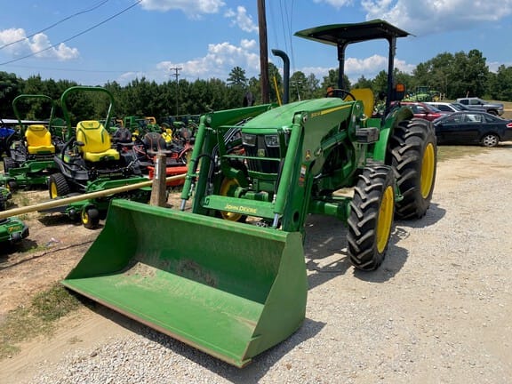 2022 John Deere 5075E Equipment Image0