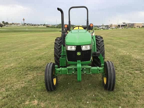 Image of John Deere 5075E equipment image 2