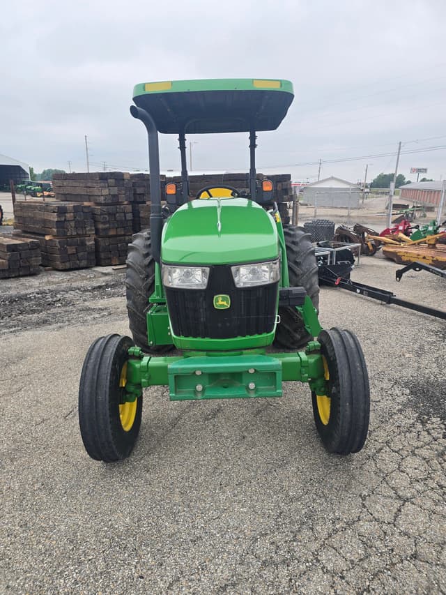 Image of John Deere 5075E equipment image 2