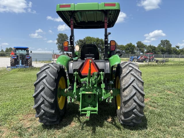 Image of John Deere 5075E equipment image 3