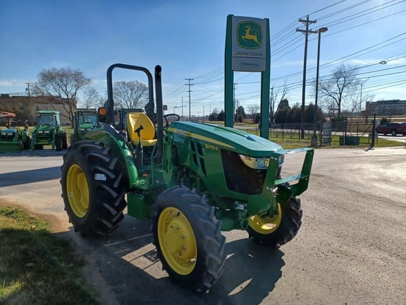 Main image John Deere 5075E