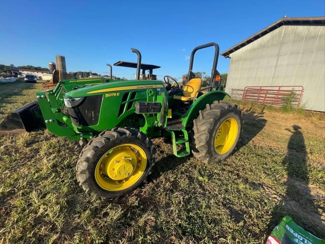 Image of John Deere 5075E equipment image 2