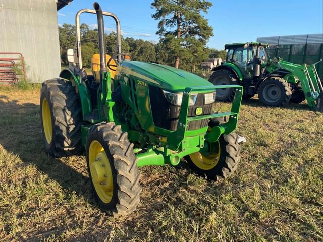 Image of John Deere 5075E equipment image 3