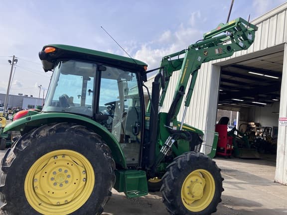 Image of John Deere 5075E equipment image 3